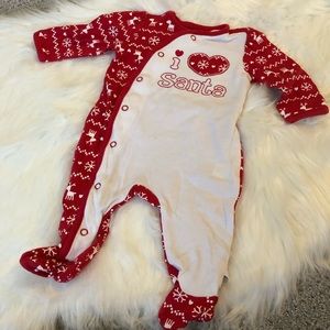 I love Santa pajamas
